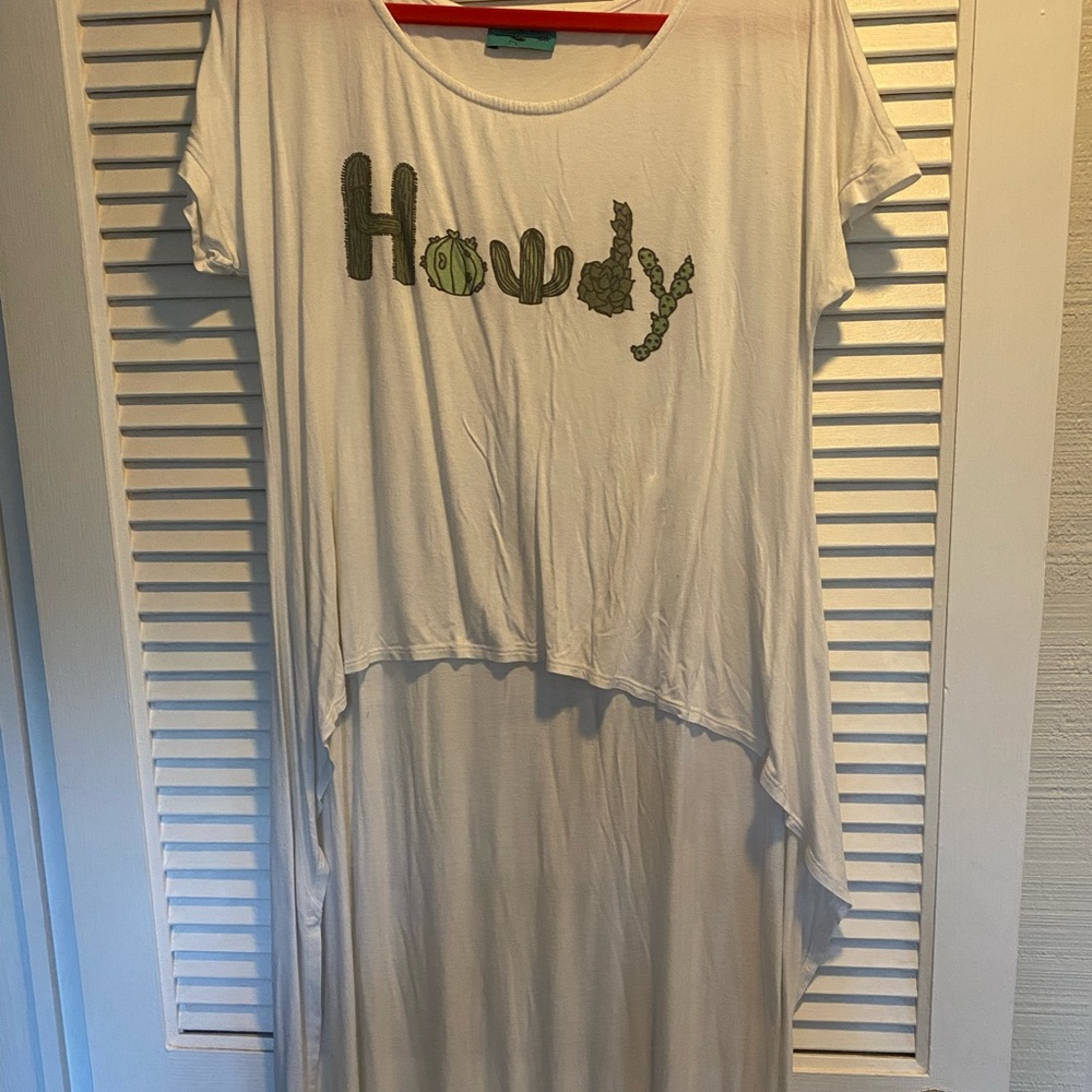 Hi-low graphic tee